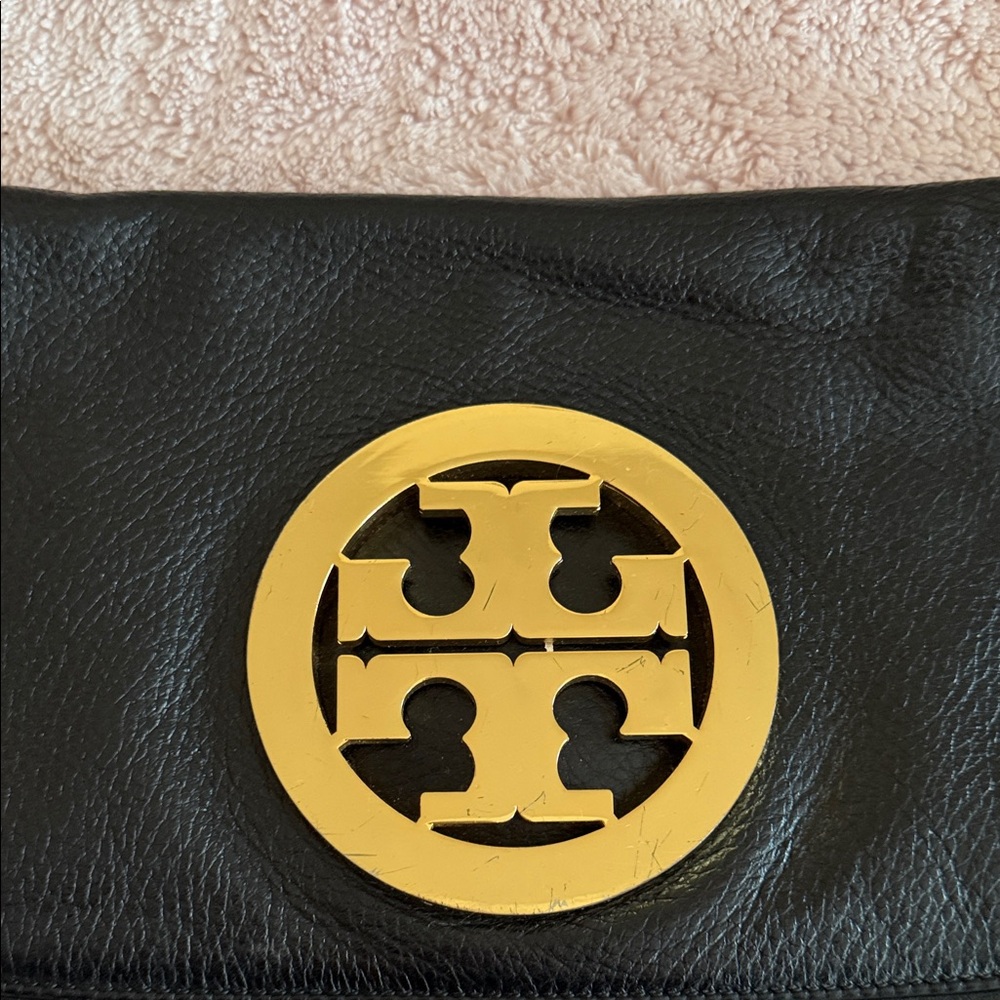 Authentic Tory Burch Black Leather Shoulder Bag with Gold Logo - Picture 2 of 8